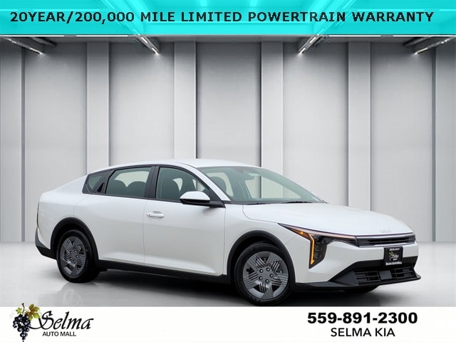 2025 Kia K4 LX's photo