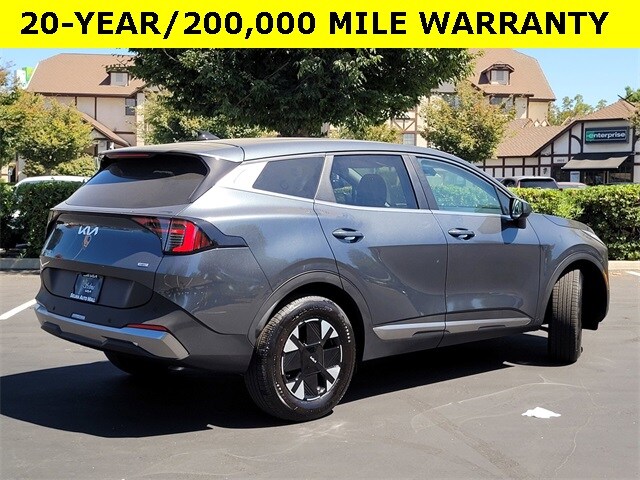 2026 Kia Sportage Hybrid LX photo 4