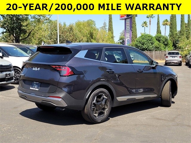 2026 Kia Sportage EX photo 4