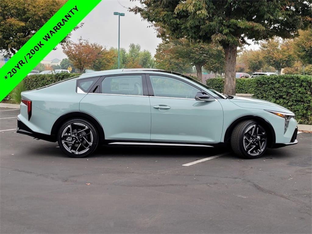 New 2025 Kia K4 GT-Line Sedan