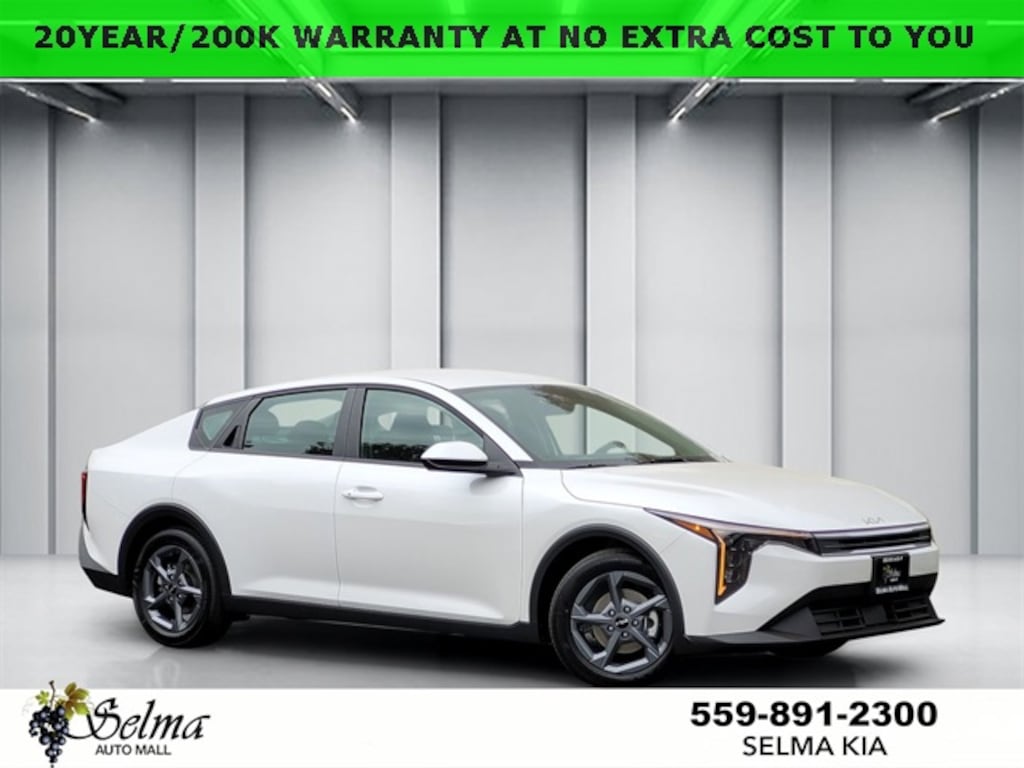 New 2025 Kia K4 LXS Sedan