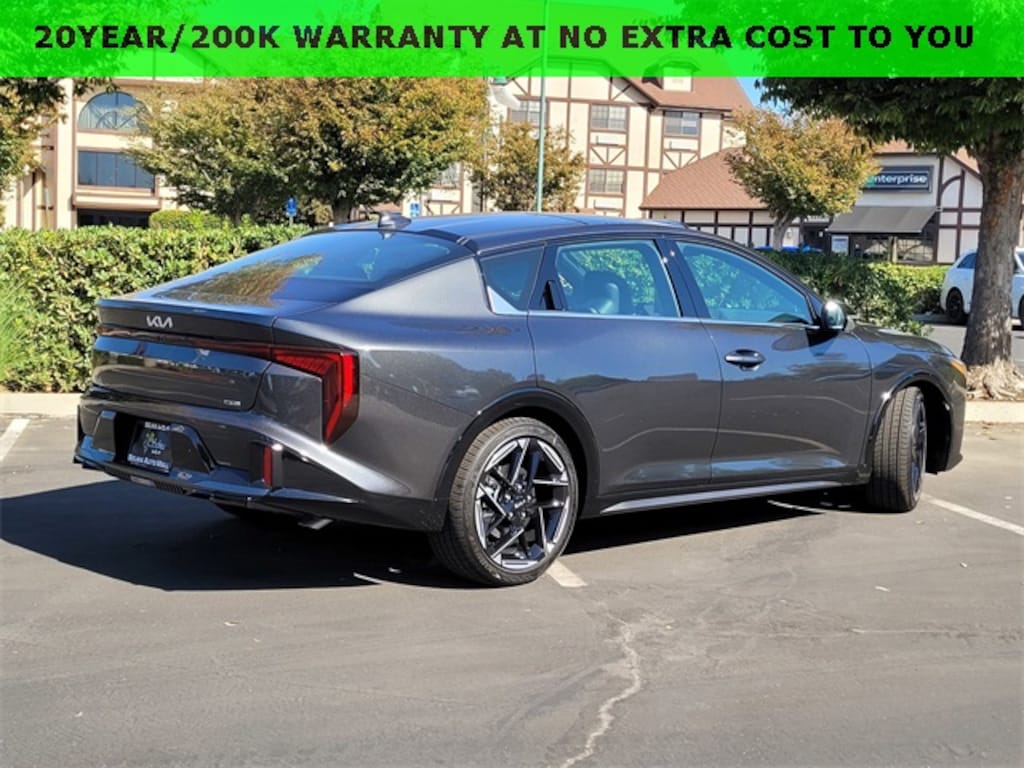 New 2025 Kia K4 GT-Line Sedan