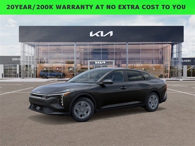 2025 Kia K4 LX photo 3