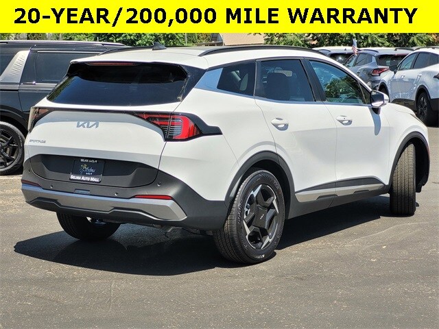 2026 Kia Sportage EX photo 4
