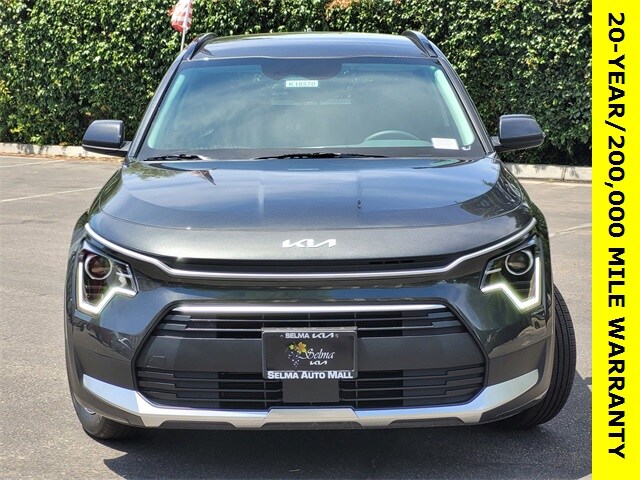 2025 Kia Niro EX photo 2