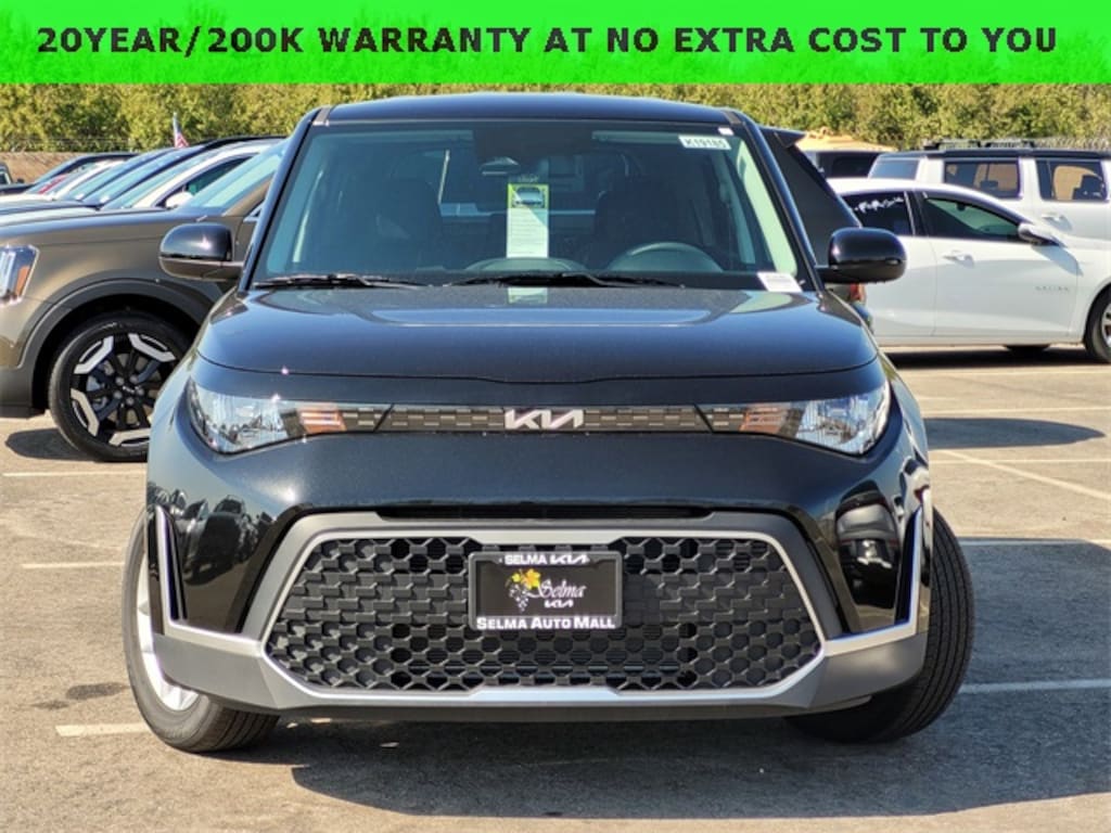 New 2025 Kia Soul LX Hatchback