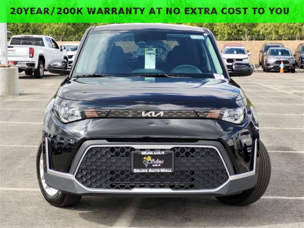 New 2025 Kia Soul LX Hatchback