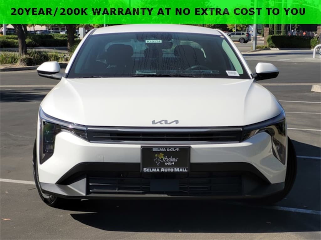 New 2025 Kia K4 LXS Sedan