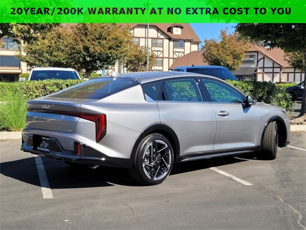 New 2025 Kia K4 GT-Line Sedan