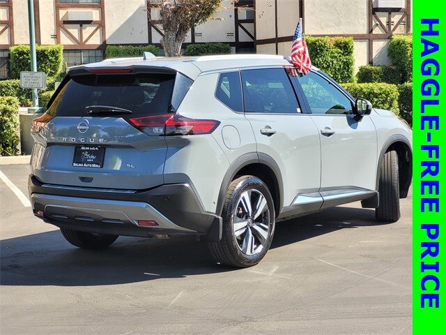 2022 Nissan Rogue SL photo 4
