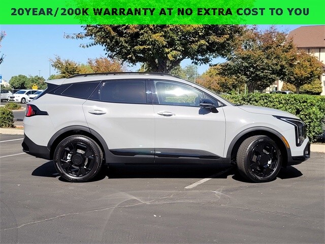 2026 Kia Sportage X-Line photo 3