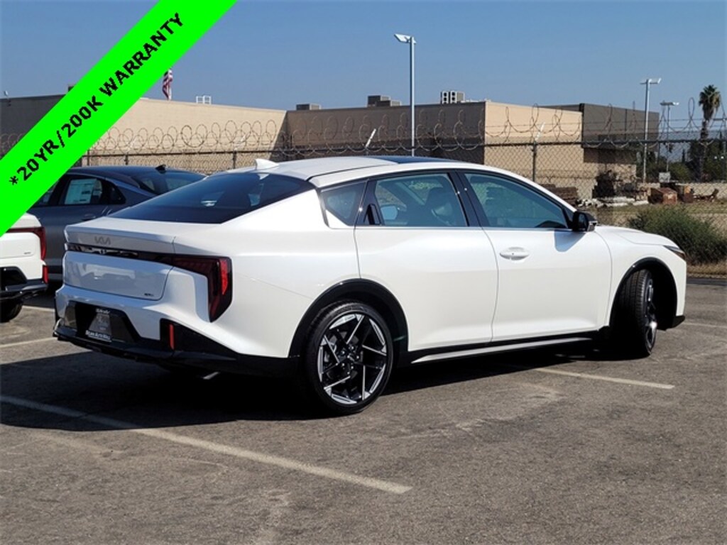 New 2025 Kia K4 GT-Line Sedan