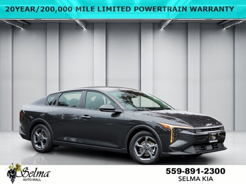 New 2025 Kia K4 LXS Sedan