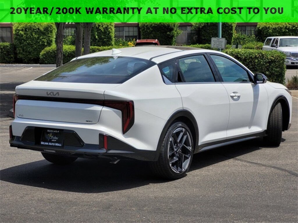 New 2025 Kia K4 GT-Line Sedan