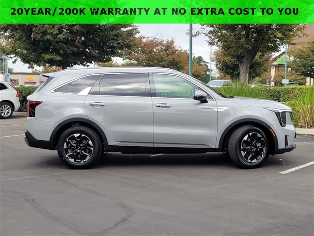 New 2026 Kia Sorento S SUV