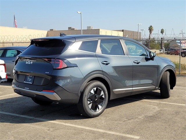 2026 Kia Sportage Hybrid LX photo 4