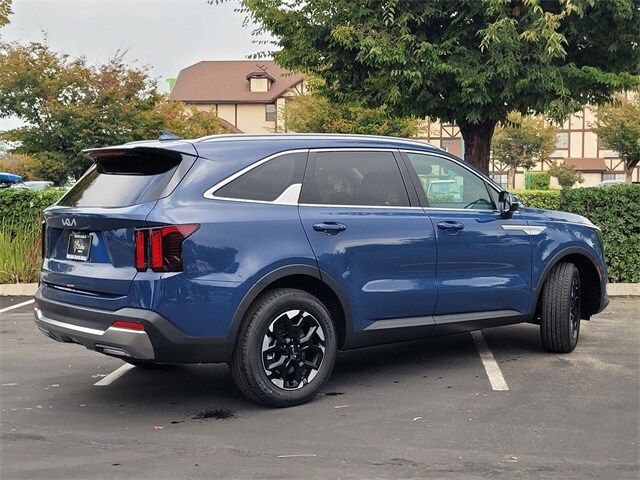 2026 Kia Sorento S photo 4