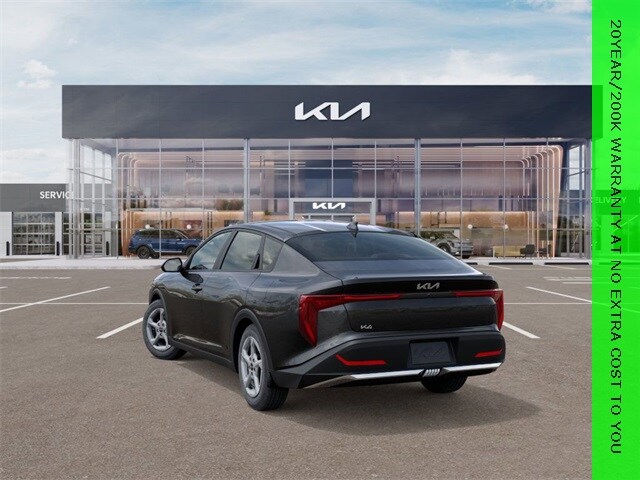2025 Kia K4 LXS photo 4