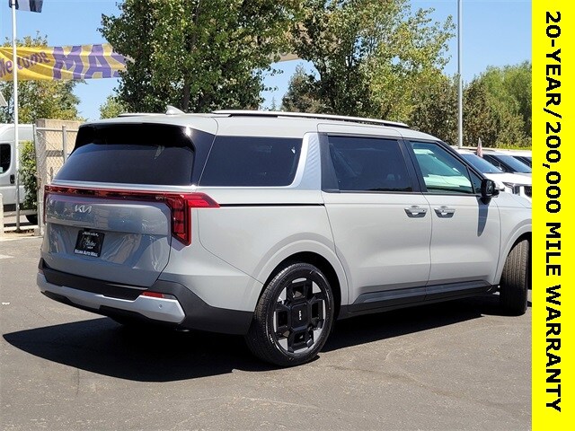 2026 Kia Carnival EX photo 4
