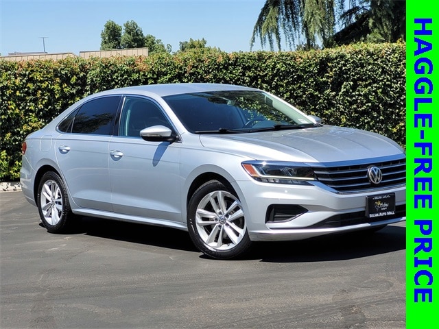 Used 2020 Volkswagen Passat SE with VIN 1VWSA7A38LC015255 for sale in Selma, CA