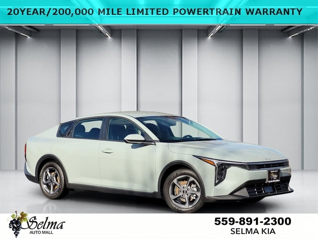 2025 Kia K4 LXS's photo