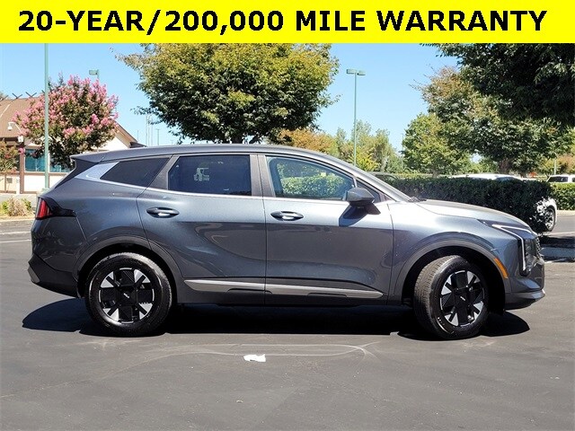 2026 Kia Sportage Hybrid LX photo 3