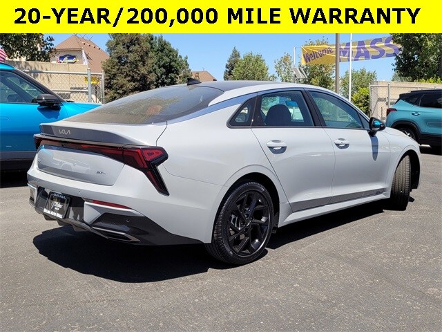 2026 Kia K5 GT-Line photo 4
