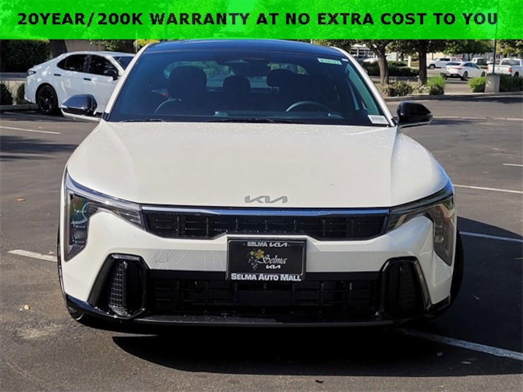 New 2025 Kia K4 GT-Line Sedan