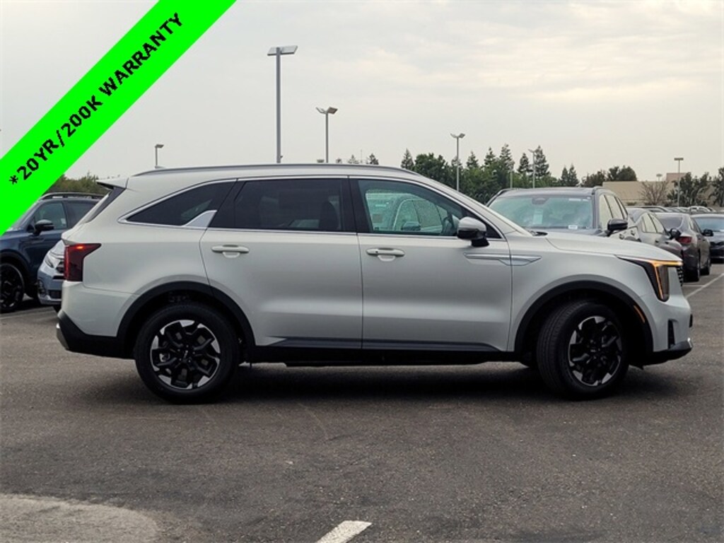 New 2026 Kia Sorento S SUV