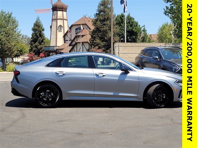 2026 Kia K5 GT-Line photo 3