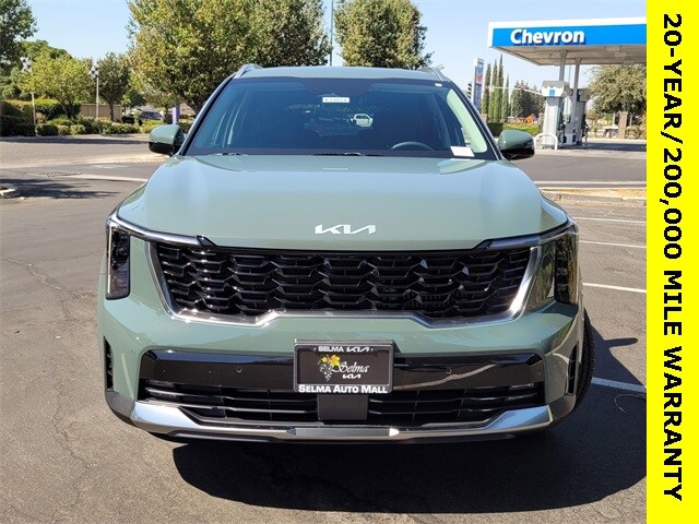 2025 Kia Sorento Hybrid EX photo 2