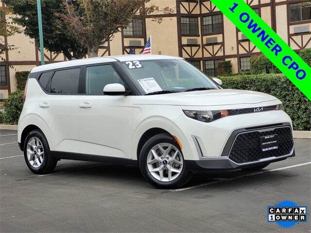2023 Kia Soul LX S photo 2