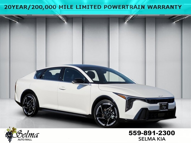 2025 Kia K4 GT-Line's photo