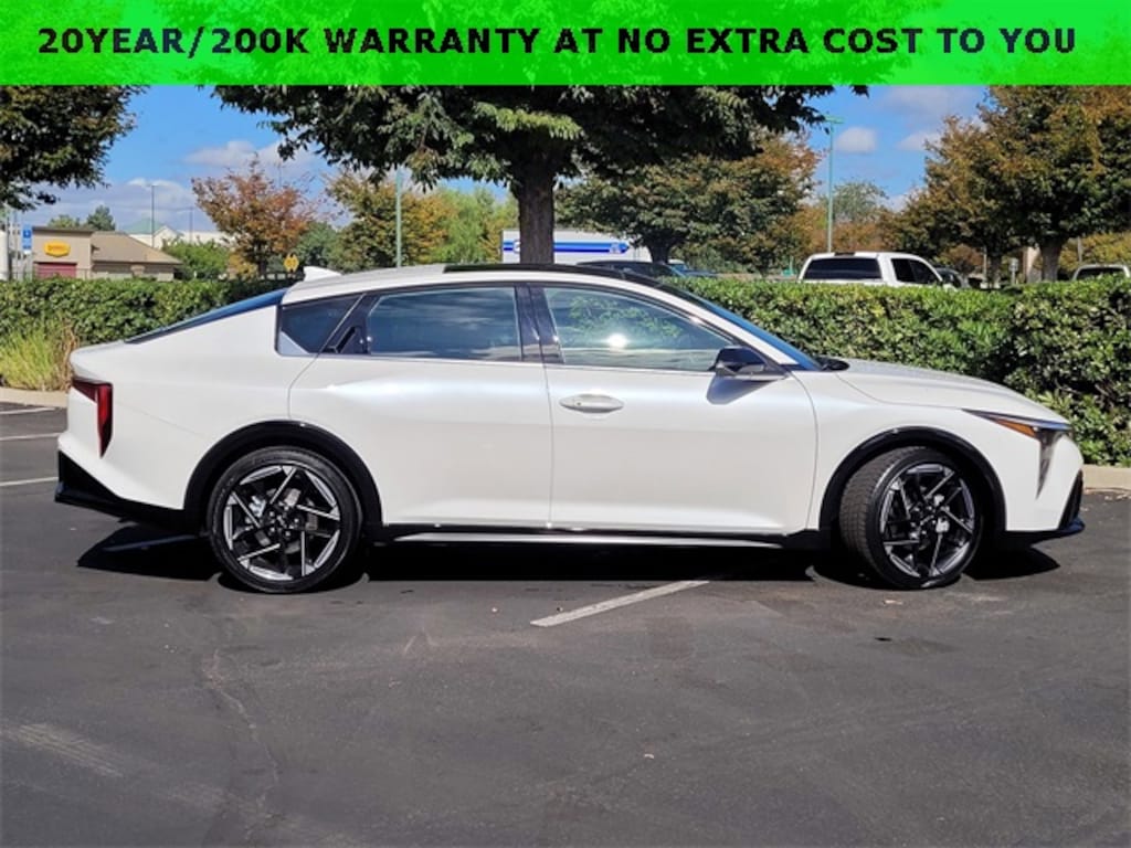 New 2025 Kia K4 GT-Line Sedan