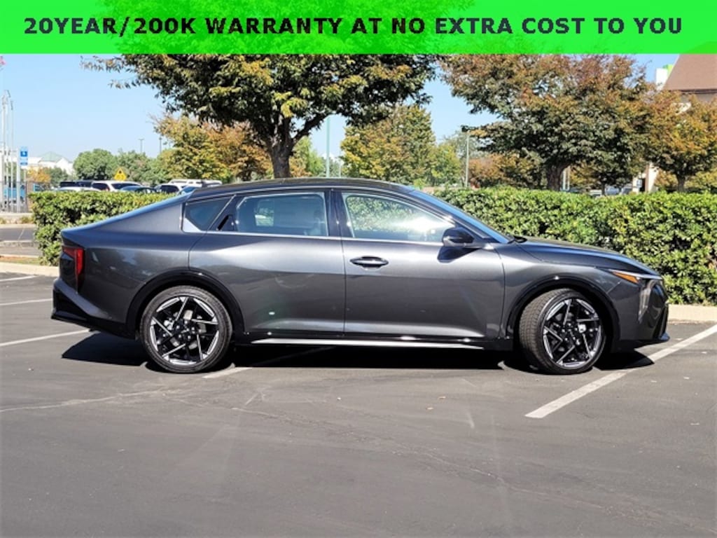 New 2025 Kia K4 GT-Line Sedan
