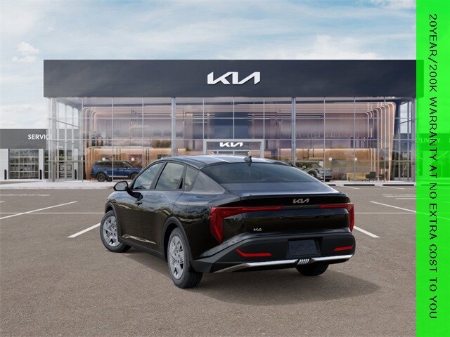 2025 Kia K4 LX photo 3