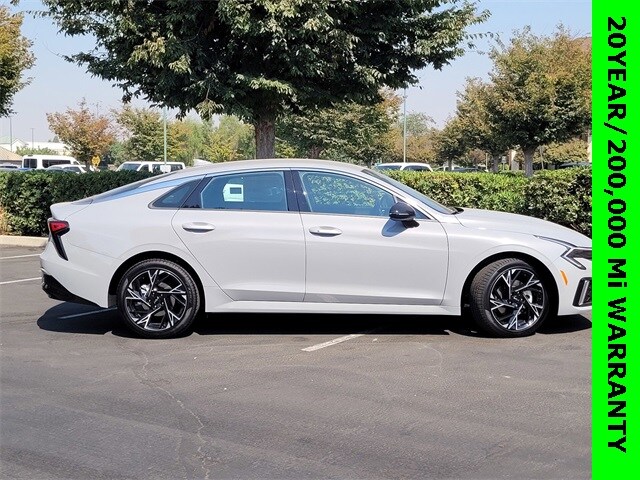 2026 Kia K5 GT-Line photo 3