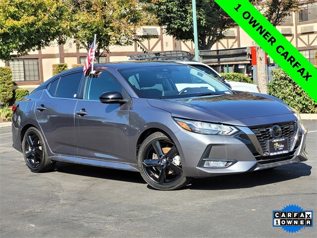 2023 Nissan Sentra SR photo 2