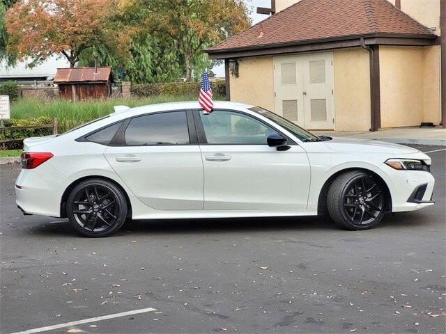 2023 Honda Civic Sport photo 3