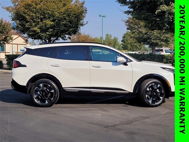 2026 Kia Sportage Hybrid photo 3
