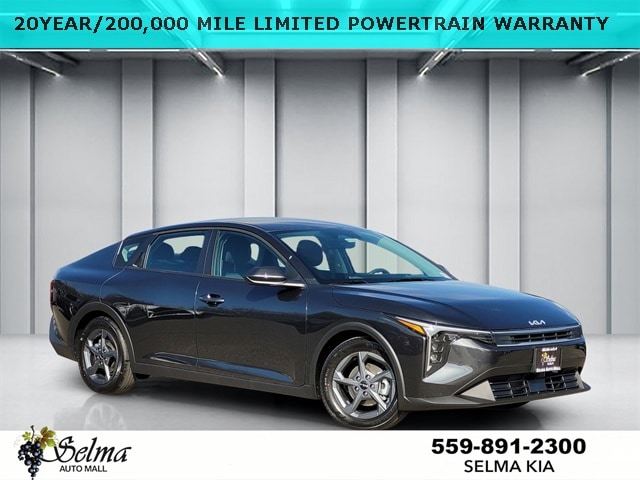 2025 Kia K4 LXS's photo