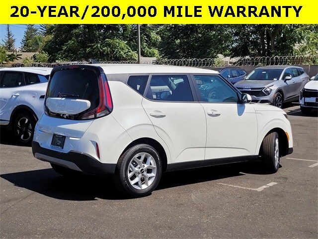2025 Kia Soul S photo 4