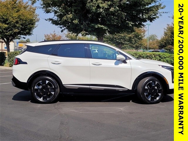 2026 Kia Sportage Hybrid photo 2