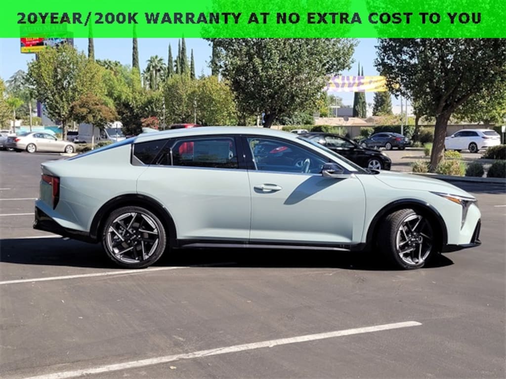 New 2025 Kia K4 GT-Line Sedan