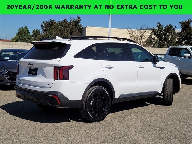2026 Kia Sorento EX photo 4