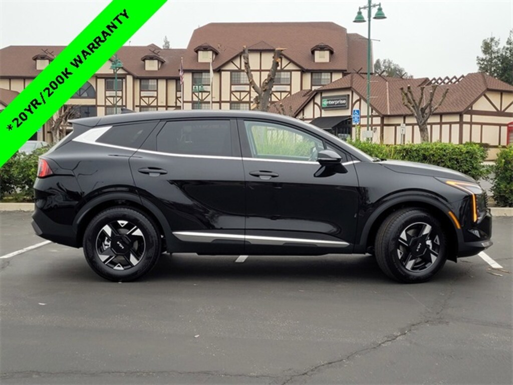 New 2026 Kia Sportage LX SUV