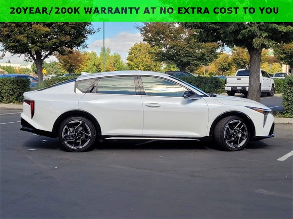 New 2025 Kia K4 GT-Line Sedan