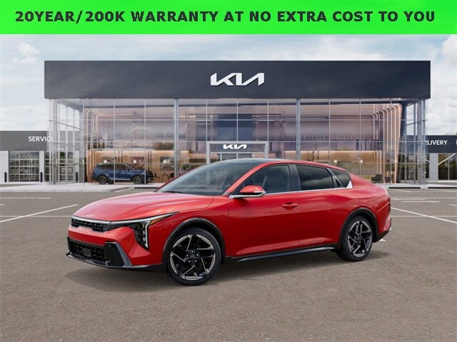 2025 Kia K4 GT-Line photo 2