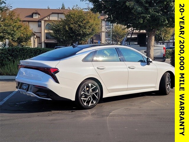 2026 Kia K5 EX photo 4