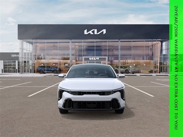 2025 Kia K4 GT-Line Turbo photo 2